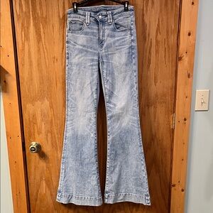 American Eagle Outfitters Light Blue Flare Jeans- Size 6 X-long length